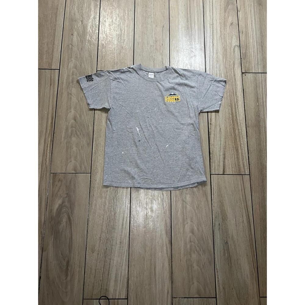 Denver Nuggets T-Shirt Basketball Tee Mens L Large Gray Distressed Crewneck Nba